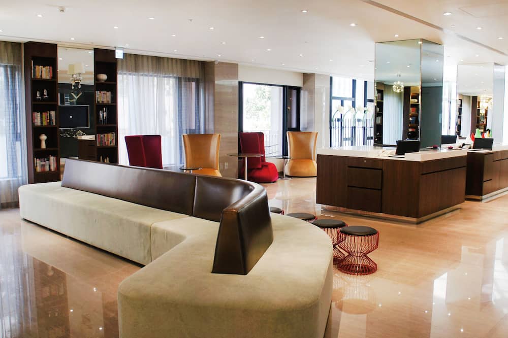 カオション インターナショナル プラザ ホテル 写真