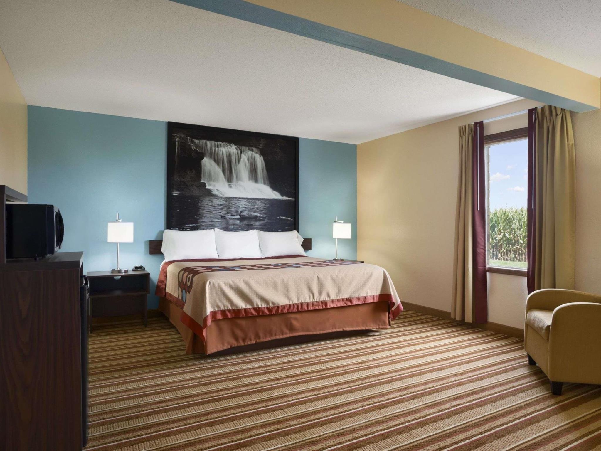 スーパー 8 バイ ウィンダム マトゥーン 写真