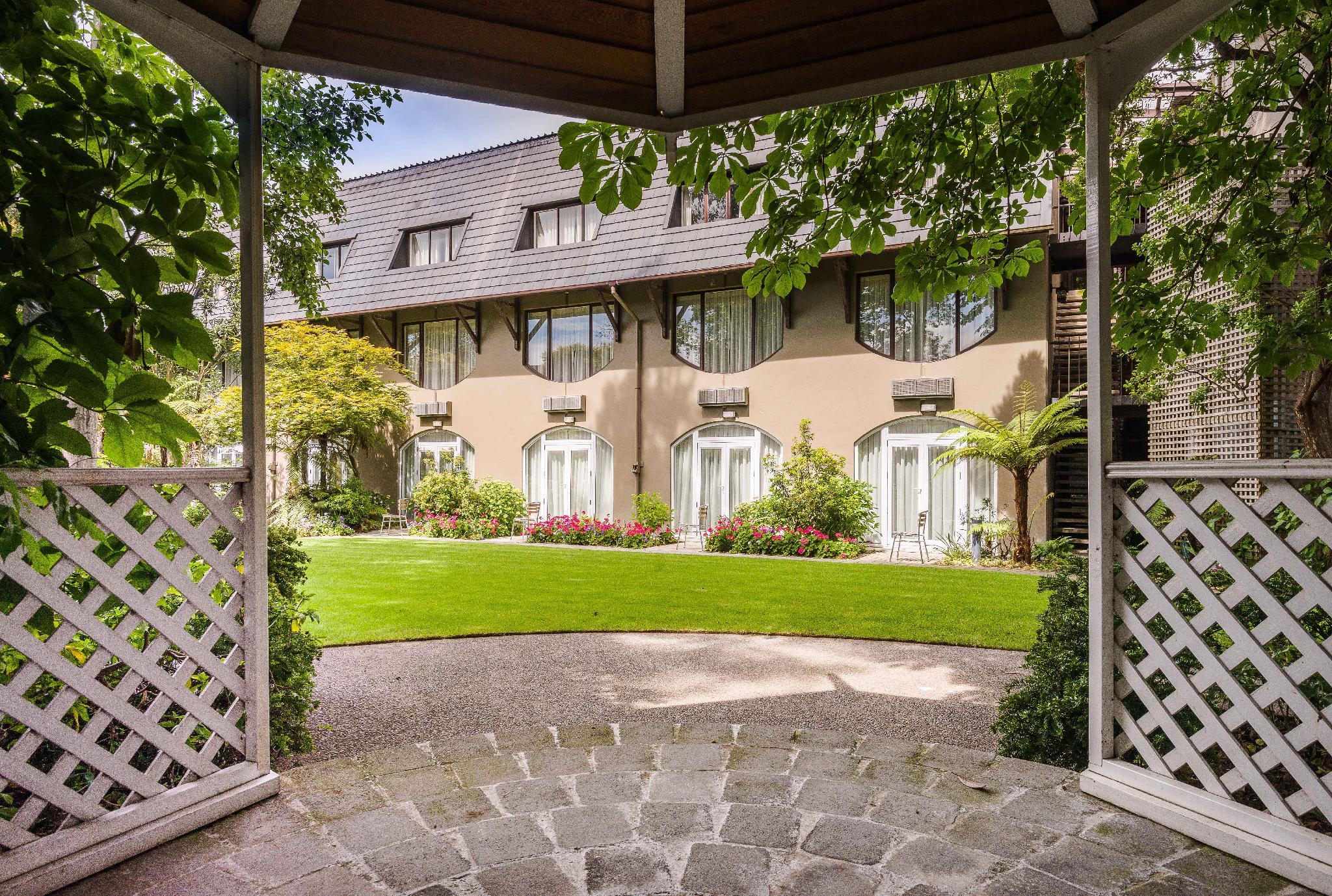 シャトー オン ザ パーク ア ダブルツリー バイ ヒルトン ホテル 写真