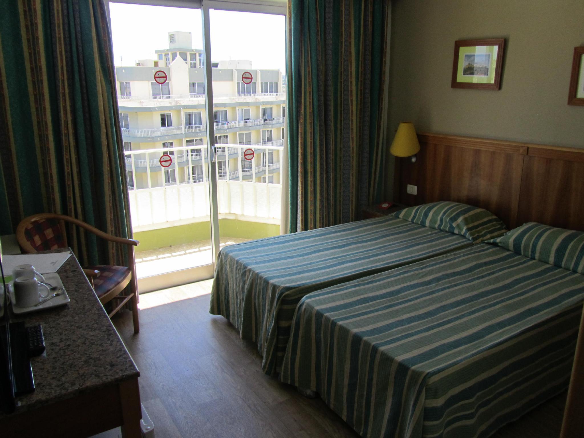 トパーズ ホテル 写真