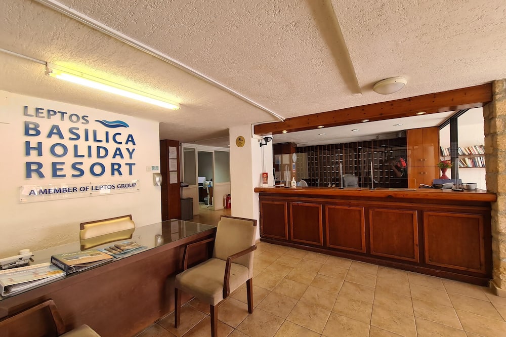 バジリカ ホリデー リゾート 写真