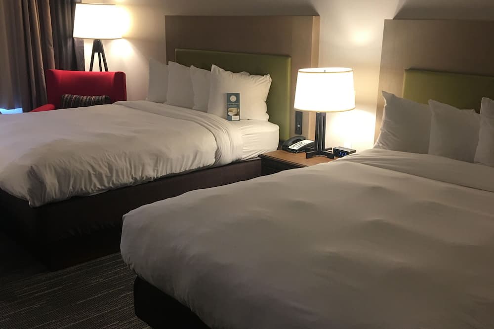 カントリー イン&スイーツ バイ ラディソン グランド ラピッズ イースト MI 写真