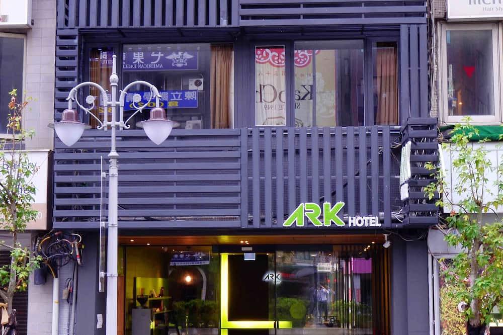 ARK ホテル ドンメン 写真