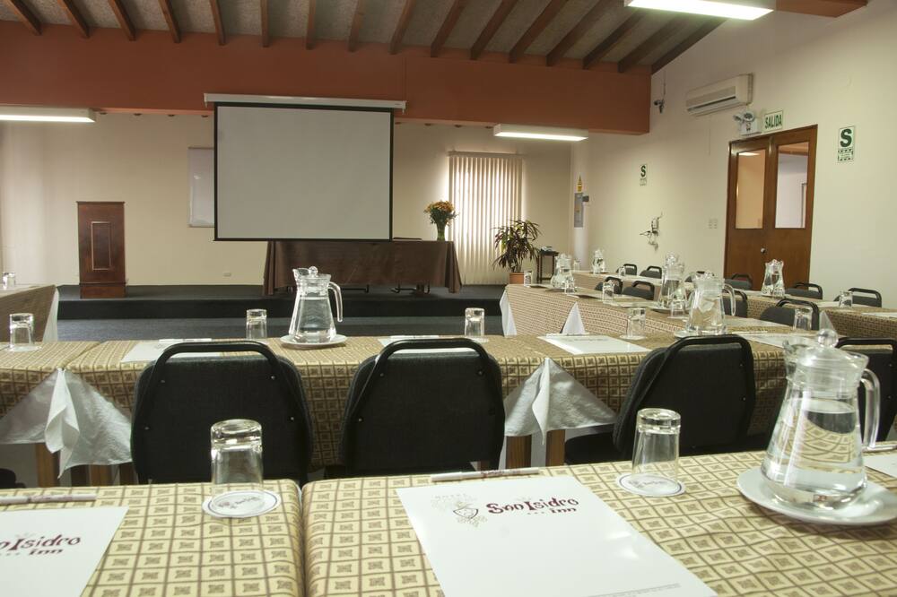 サン イシドロ  イン 写真