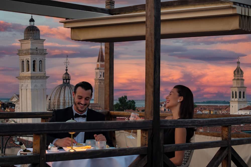 ホテル ロンドラ パレス 写真