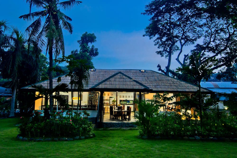 バライ ツコ ガーデン イン 写真