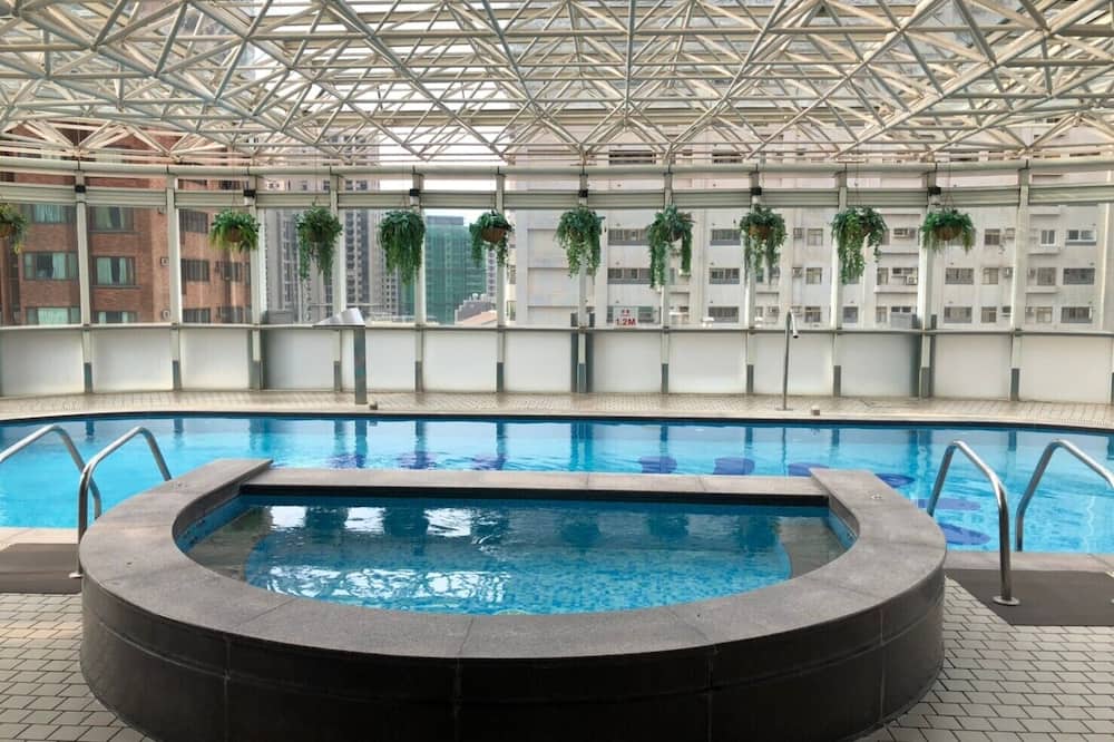 ホテル ロイヤル シンチュー 写真