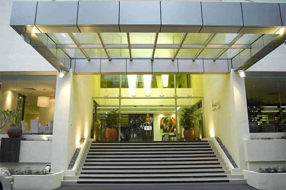 ザ ジェライ ホテル アロー スター 写真