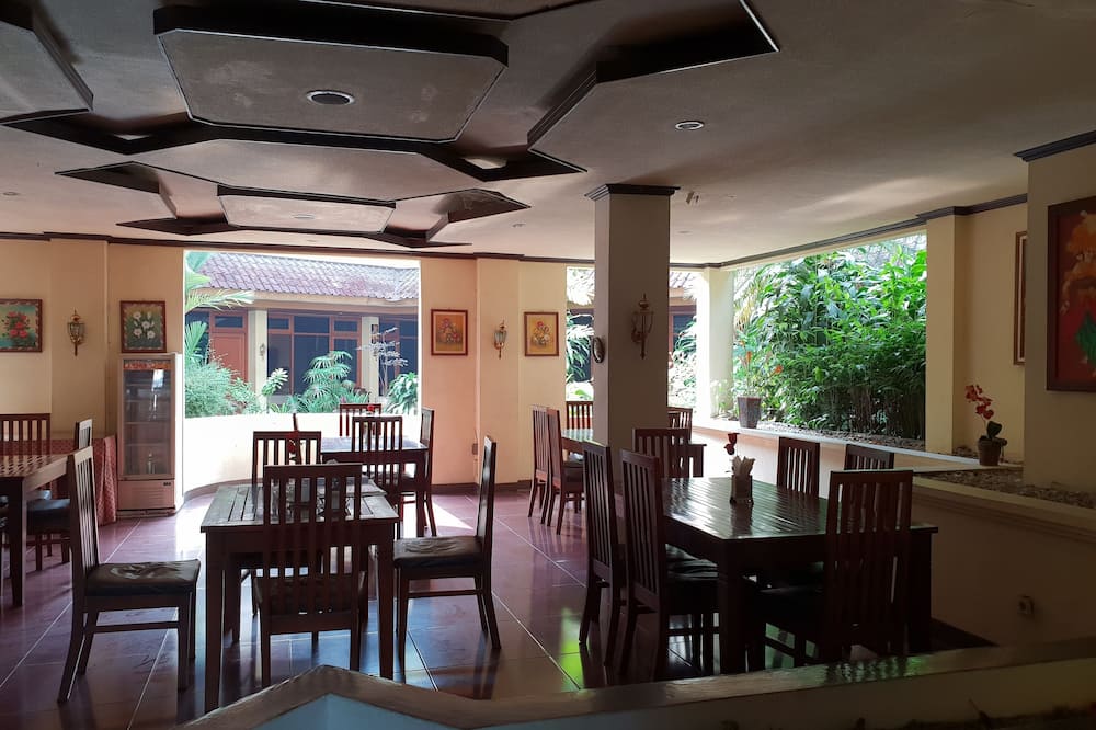 ホテル デクール バンドン 写真