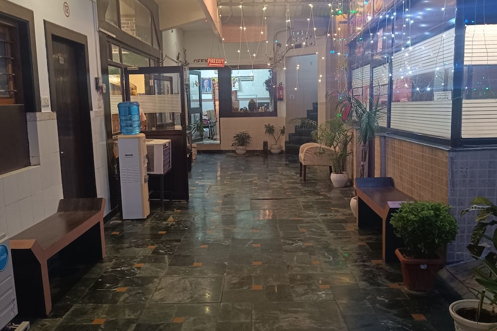 ホテル シッダルータ 写真