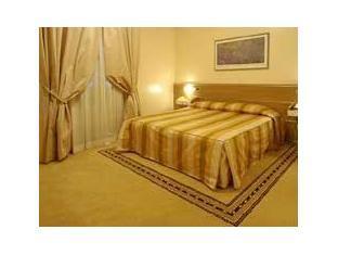 ホテル ユニバーシティ 写真