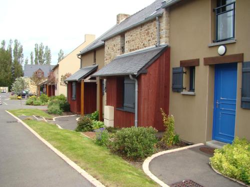 ラグランジュ プレスティージュ レ オー ドゥ ラ ウール 写真