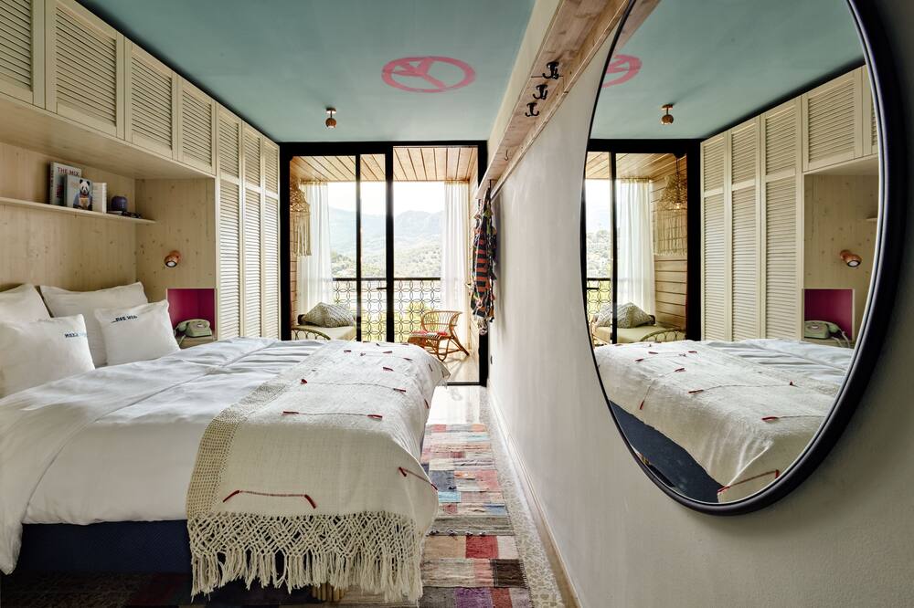 Bikini Island & Mountain Port de Soller Adults only 写真