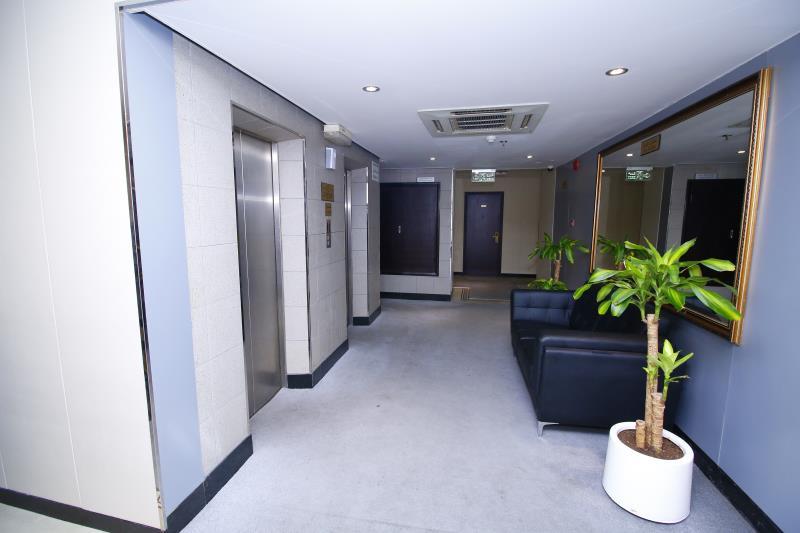 ロイヤル ファルコン ホテル 写真