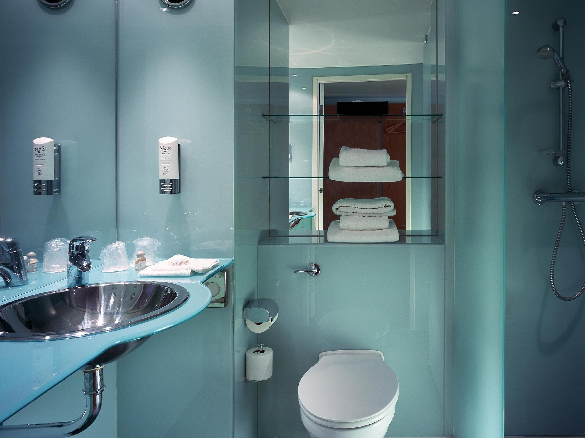 ホリデイ イン ロンドン ウエスト バイ IHG 写真