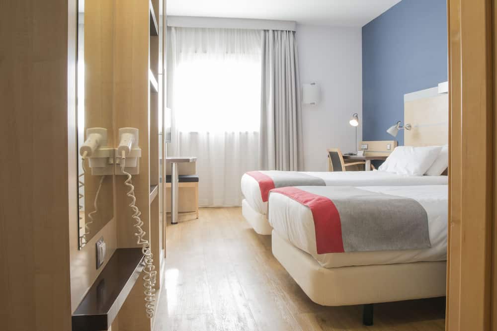 ホリデイ イン エクスプレス マラガ エアポート バイ IHG 写真