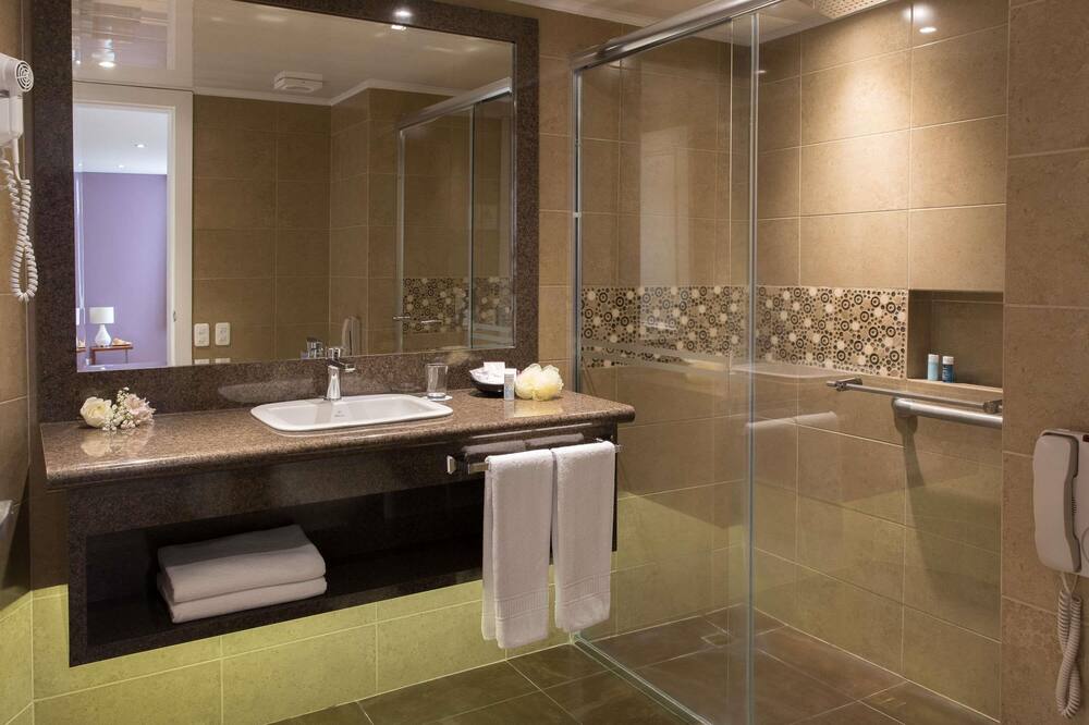 メルキュール アラメダ キト 写真