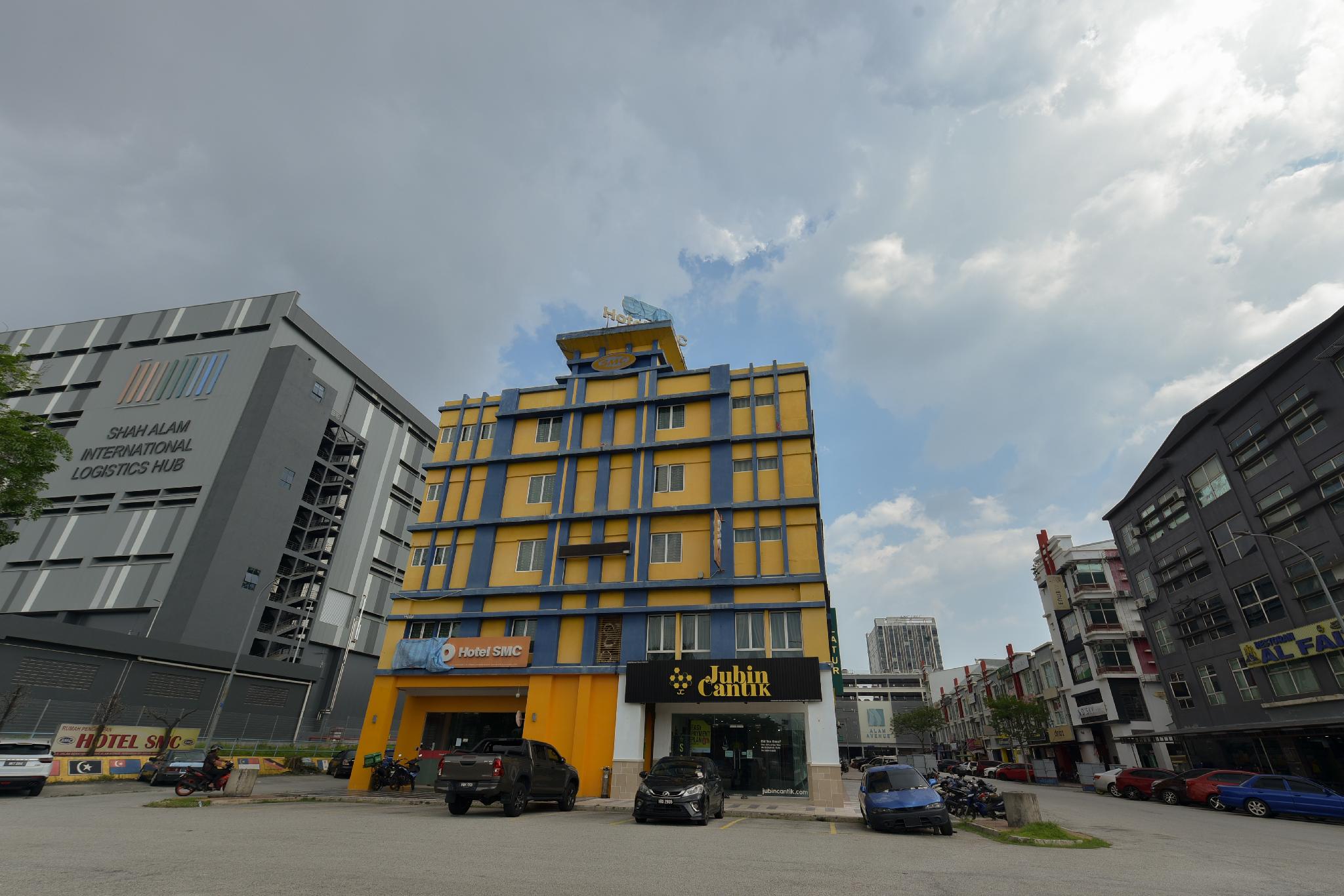 SMC Hotel Alam Avenue 写真