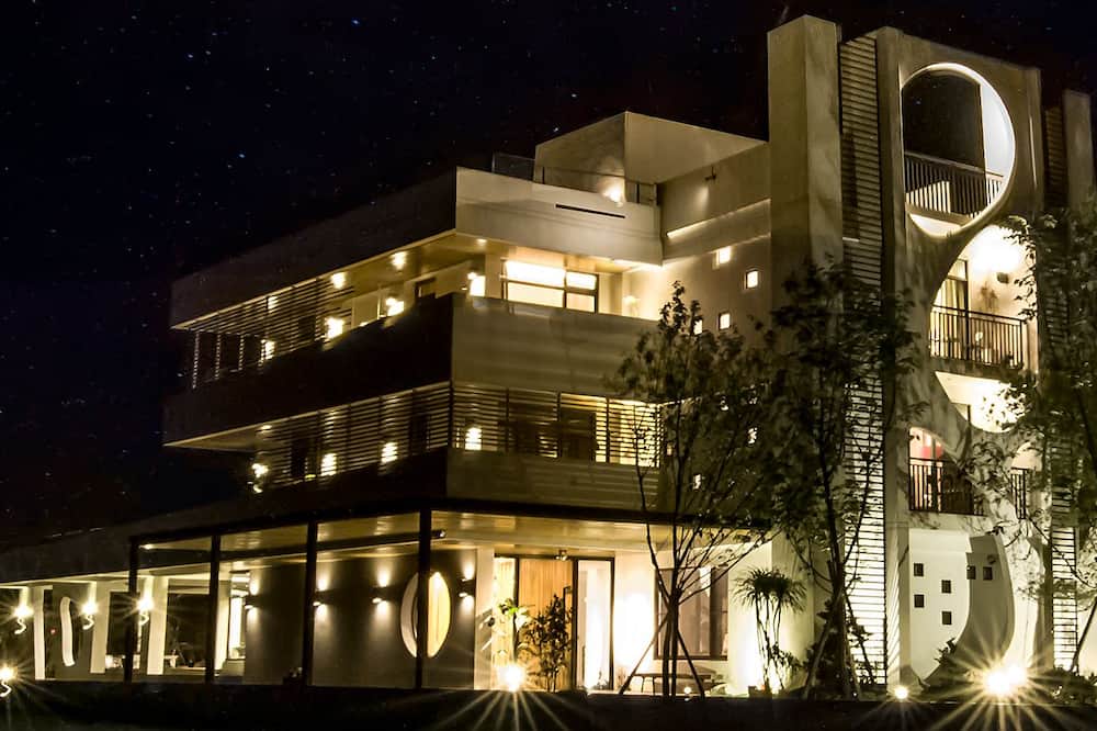 W スター (渥爾夫) 写真