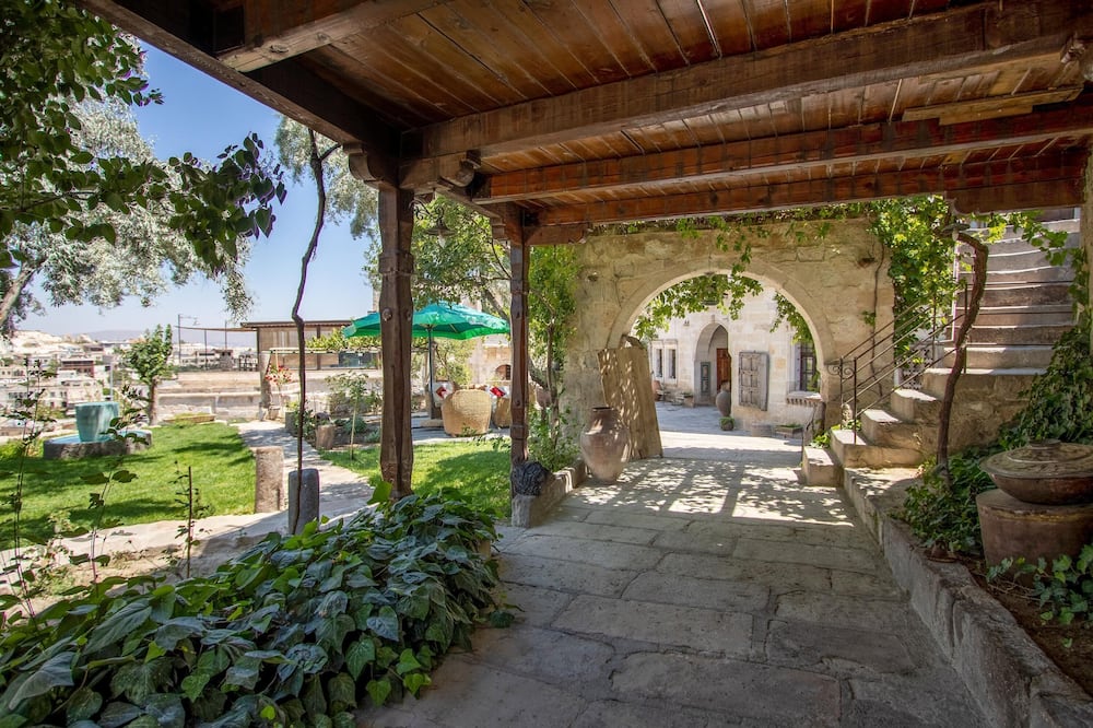 ケレベクスペシャルケイブホテル＆スパ 写真