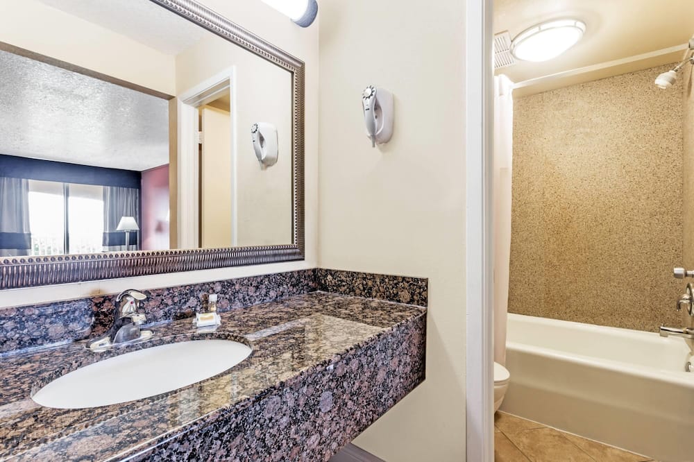 デイズ イン バイ ウィンダム フォート ローダデール - オークランド パーク エアポート ノース 写真