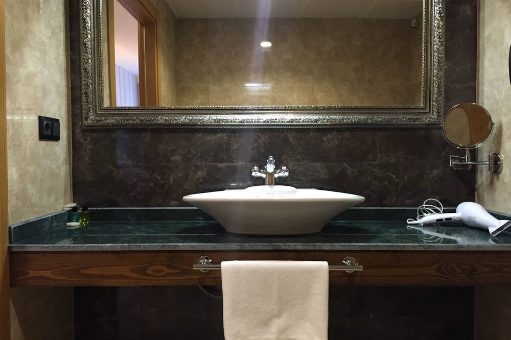 Neba Royal Hotel 写真