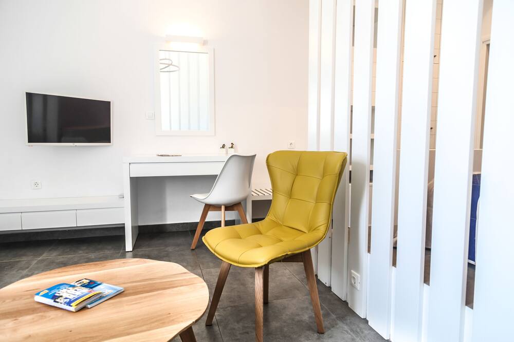 ヴィラ イリアス カルデラ ホテル 写真