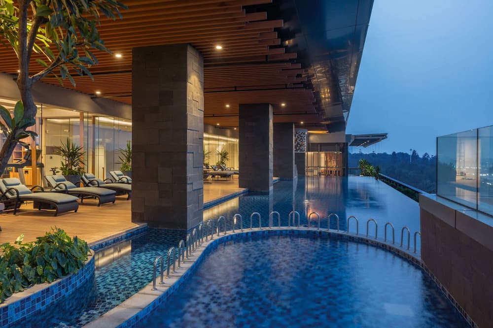 ダブルツリー バイ ヒルトン ジャカルタ ビンタロ ジャヤ 写真