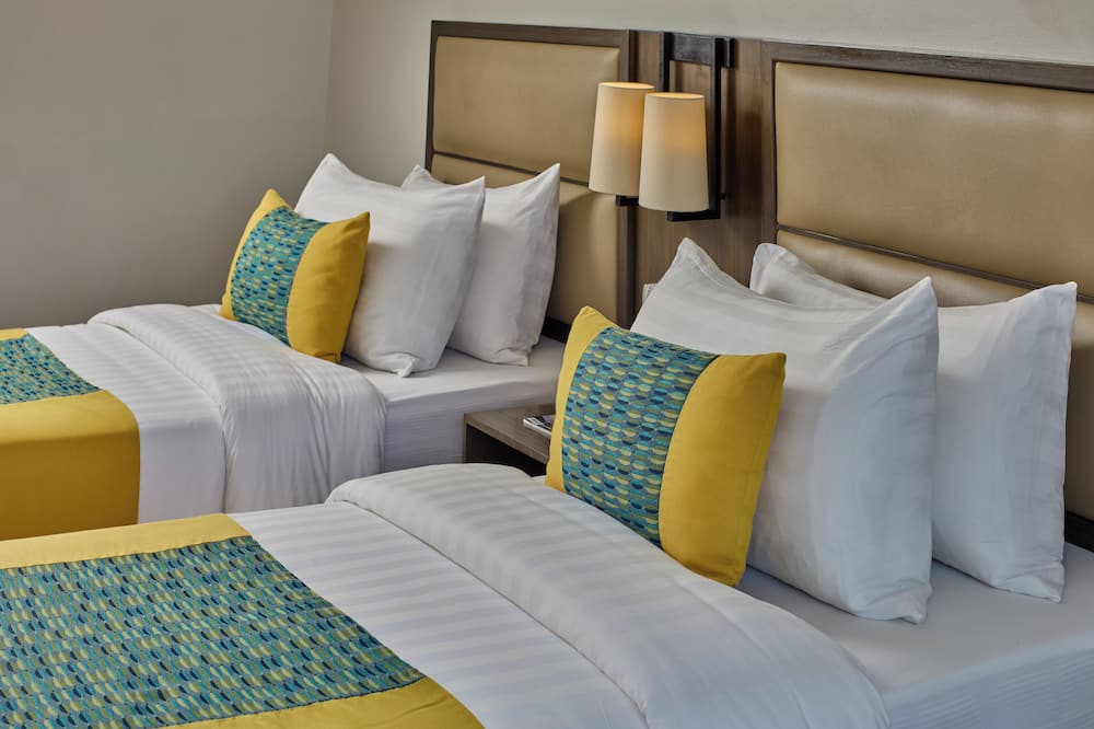 ベルモント ホテル ボラカイ ニア ニューコースト ビーチ 写真