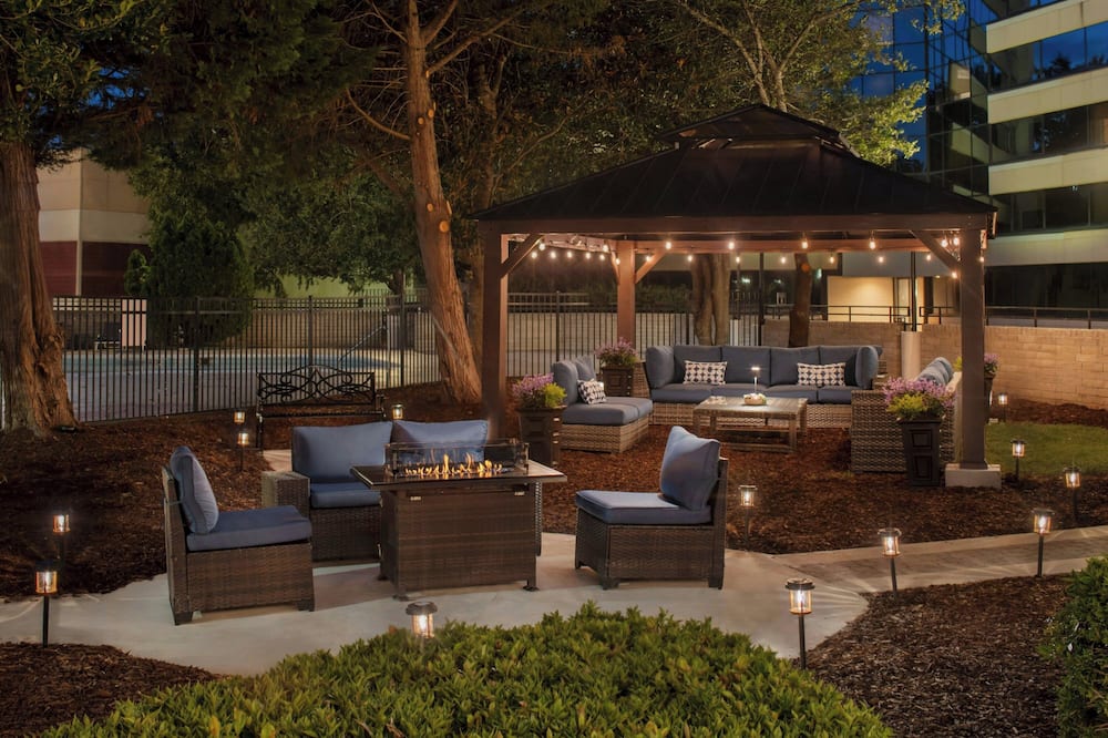 シェラトン インペリアル ホテル ローリーダーラム エアポート アット リサーチトライアングルパーク 写真