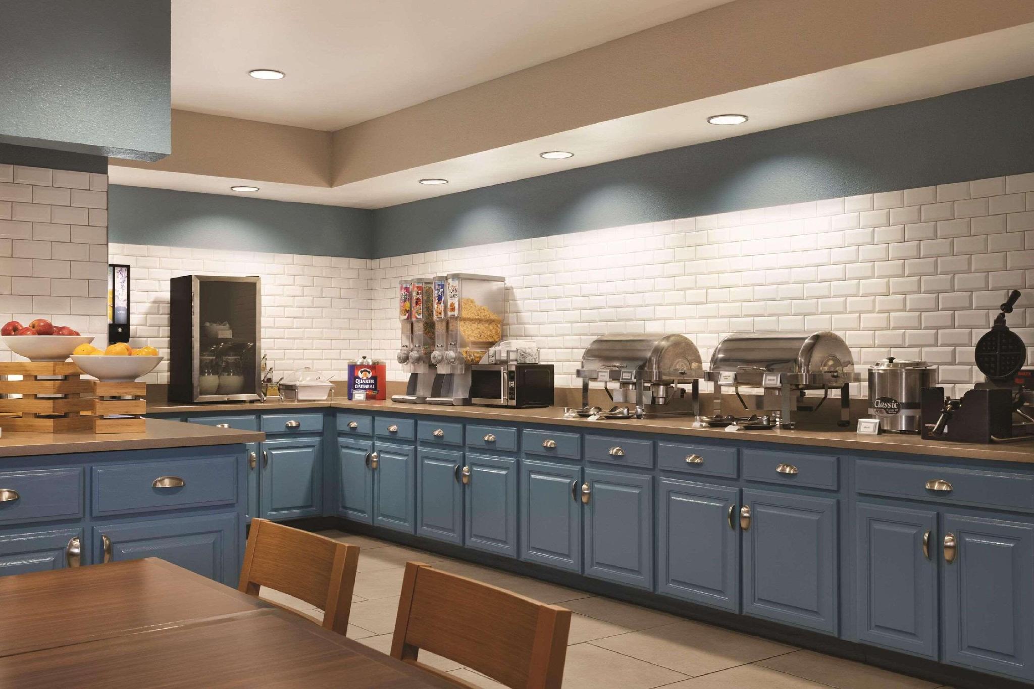 カントリー イン & スイーツ バイ ラディソン ナッシュビル エアポート イースト テネシー 写真