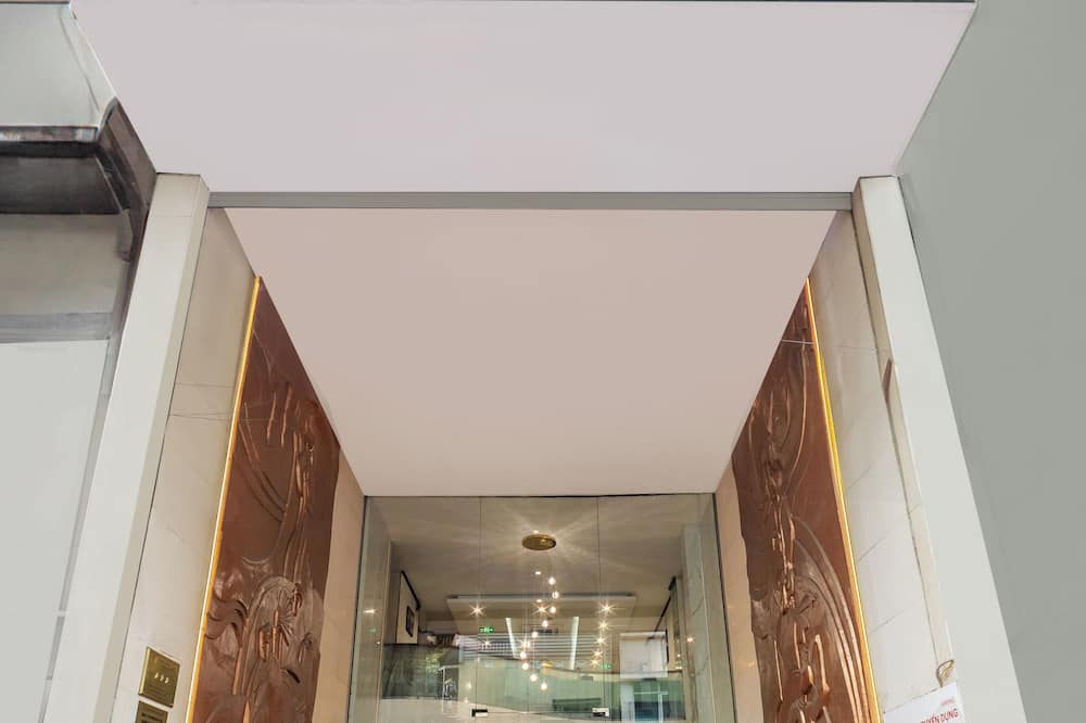 A25 ホテル 12 ンゴ シー リエン 写真