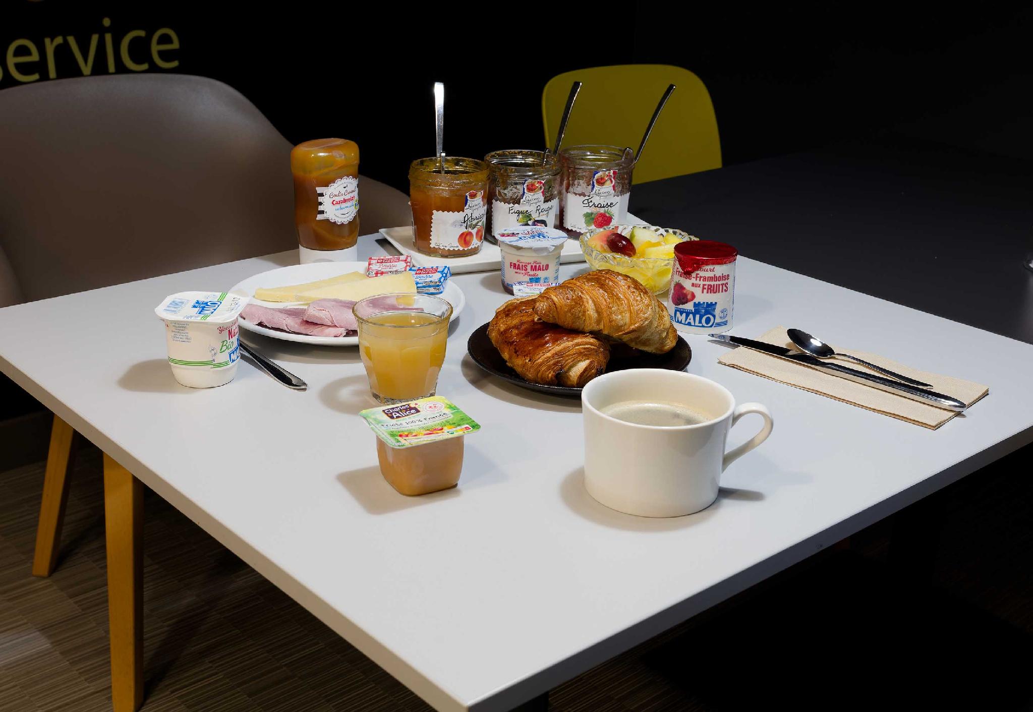 B&B HOTEL Reims Centre Erlon 写真