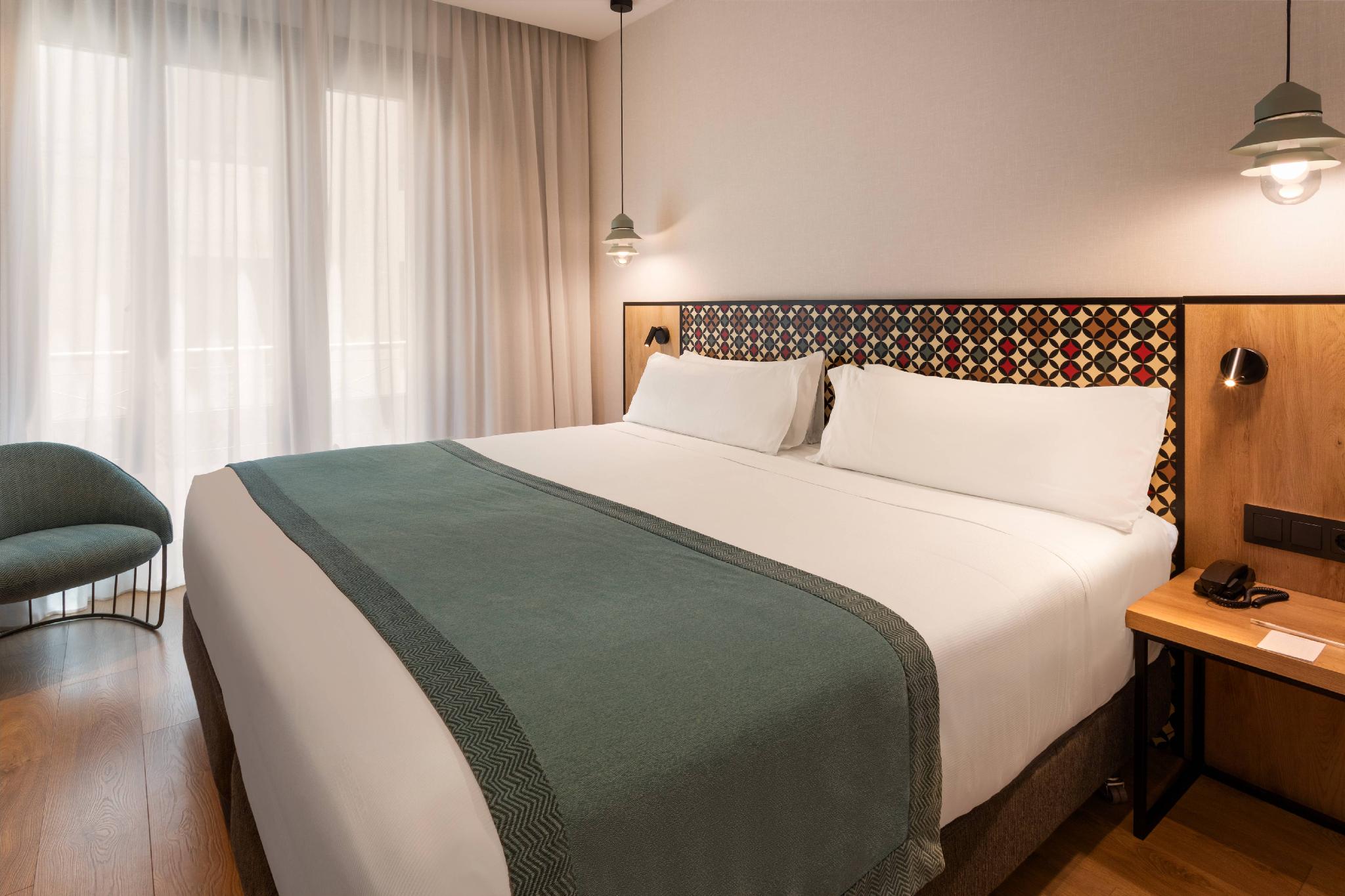 ホテル カタロニア エクセルシア 写真