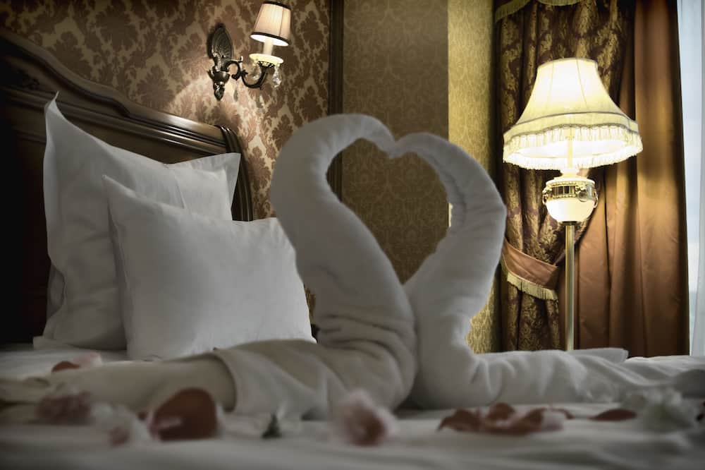Diplomat Hotel 写真
