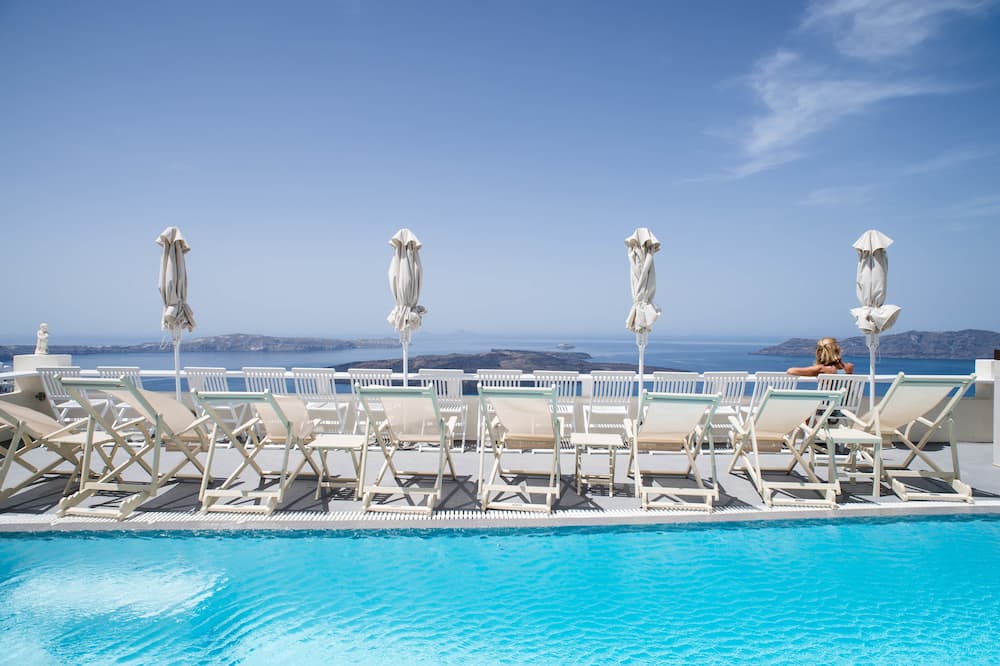 ヴィラ イリアス カルデラ ホテル 写真