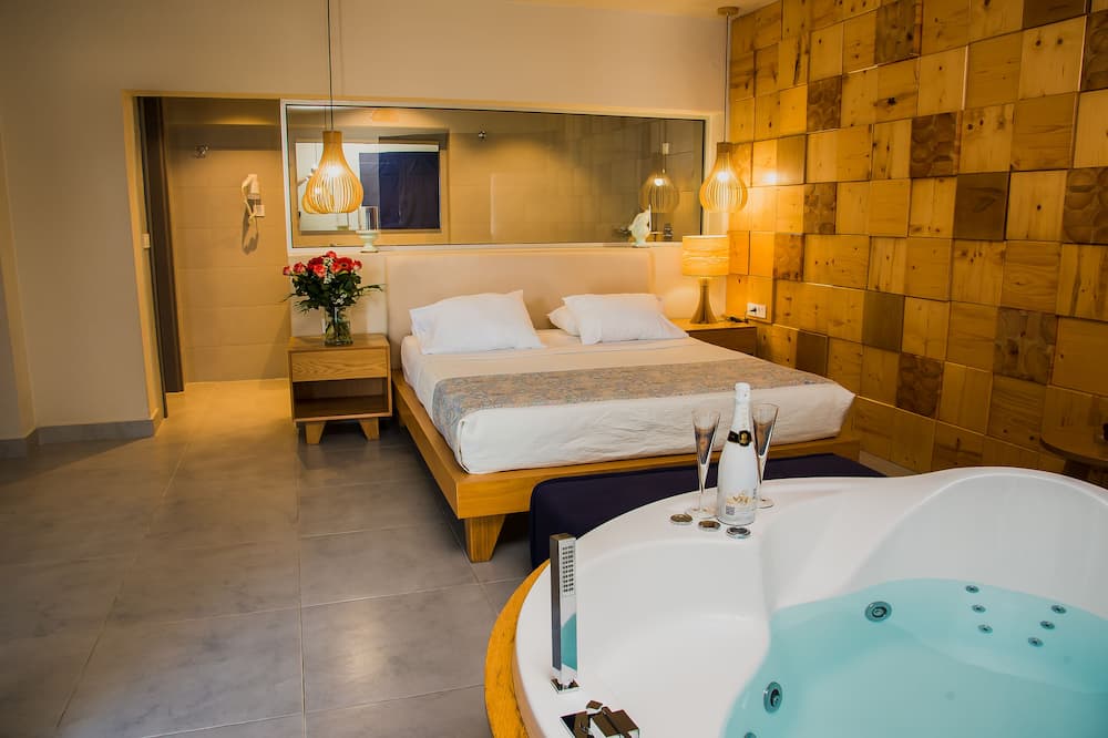 Elia Agia Marina 写真