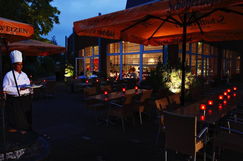 H+ ホテル ケルン ヒュルト 写真