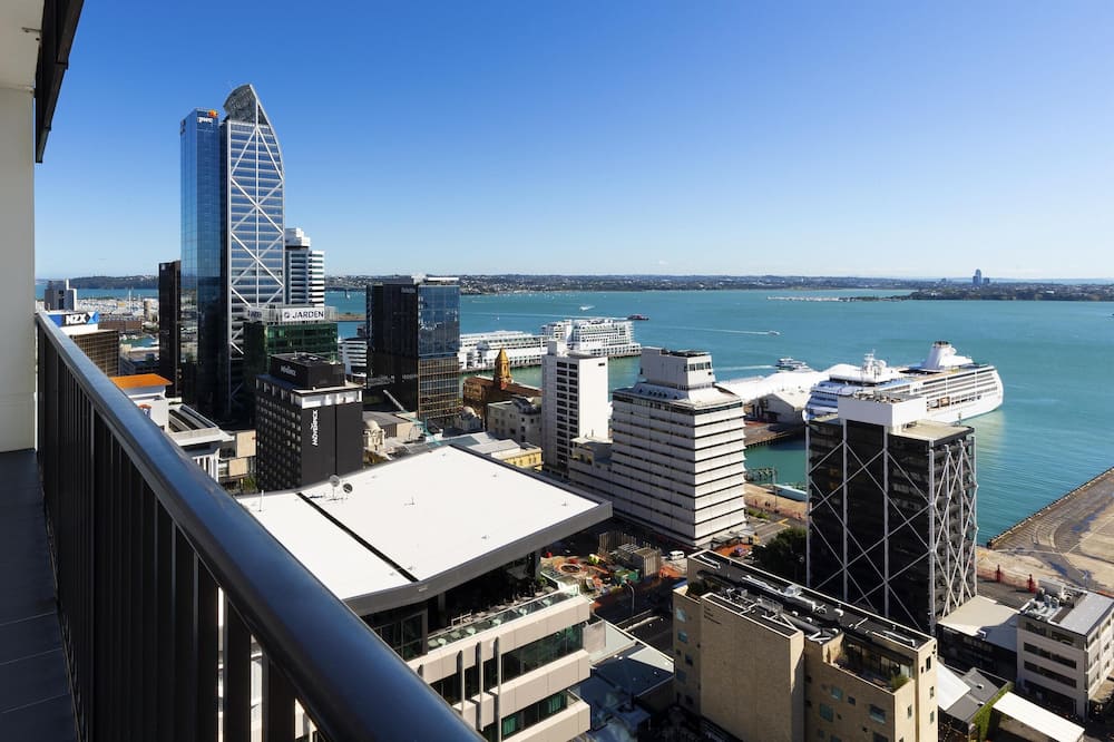 オークス オークランド ハーバー スイーツ 写真