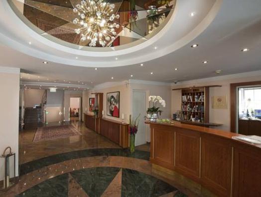 ホテル アドミラル アム クアパーク 写真