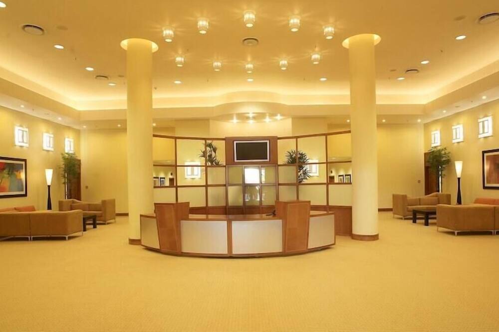 Sun City Hotel and Casino 写真