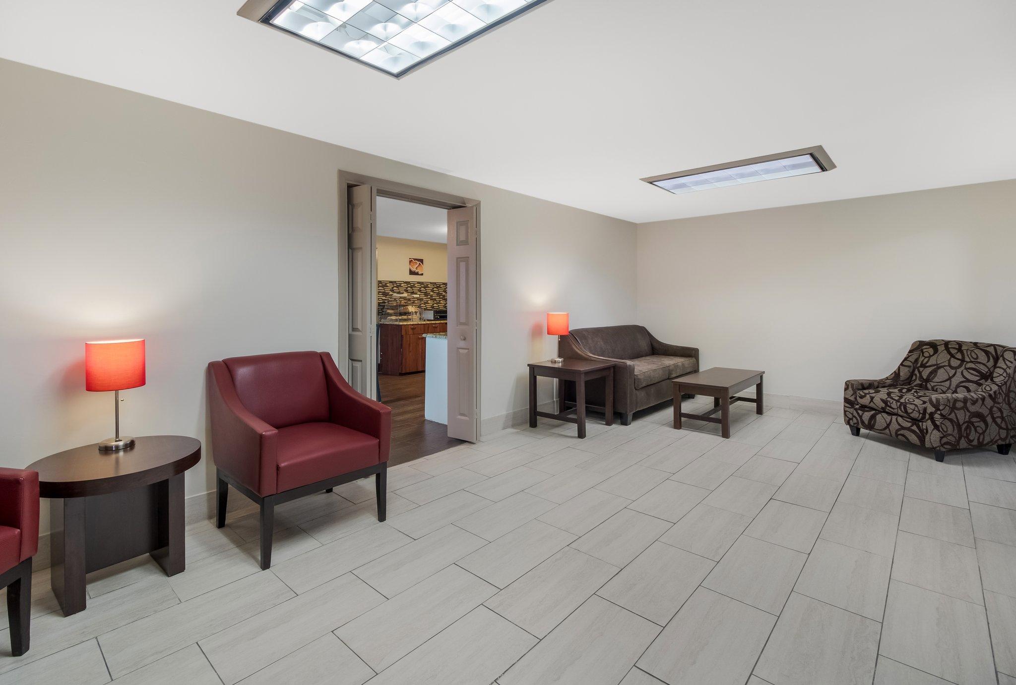 レッド ルーフ イン & スイーツ ジャクソン テネシー 写真