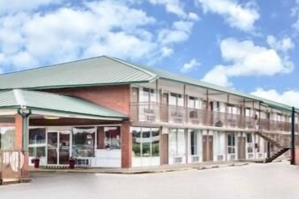 デイズ イン バイ ウィンダム ニューポート 写真