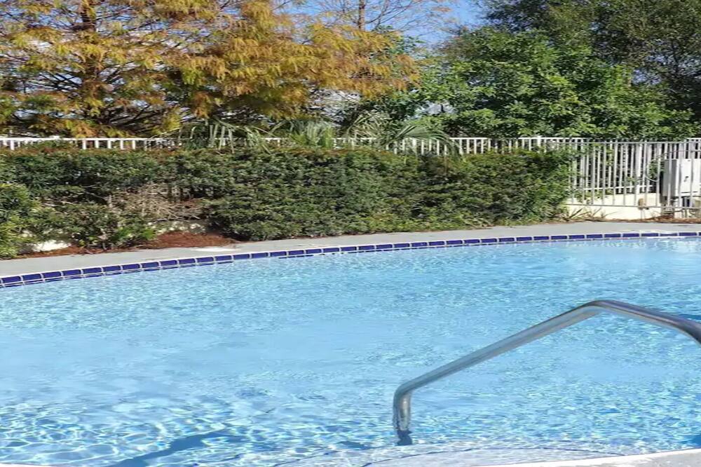 ラスキン イン ホテル 写真