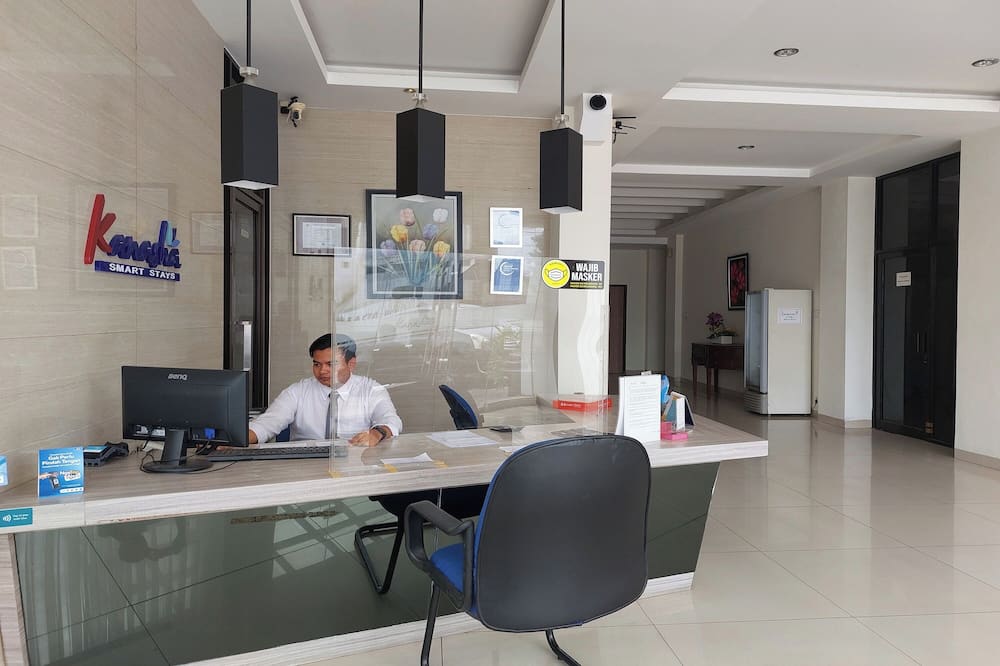 カナシャ イスラミ 写真