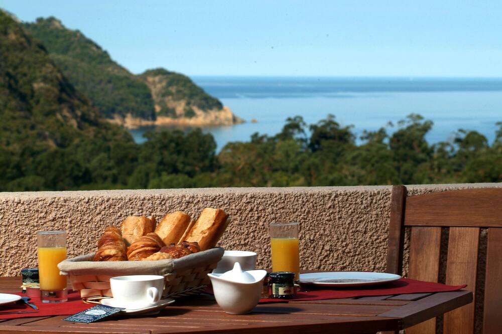 ホテル カポ ドート 写真