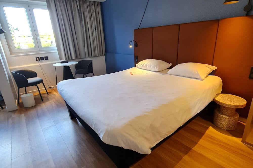 イビス ヴァンヌ 写真