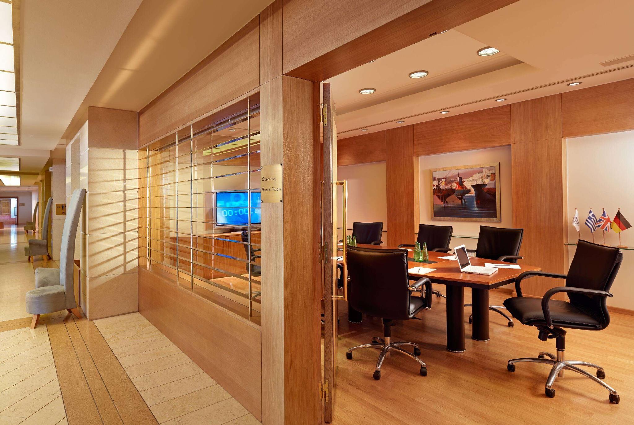 ラマダ バイ ウィンダム ルートラキ ポセイドン リゾート 写真