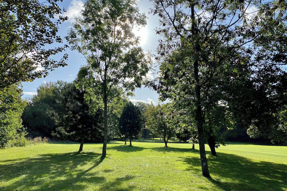 ジュリーズ イン スウィンドン 写真