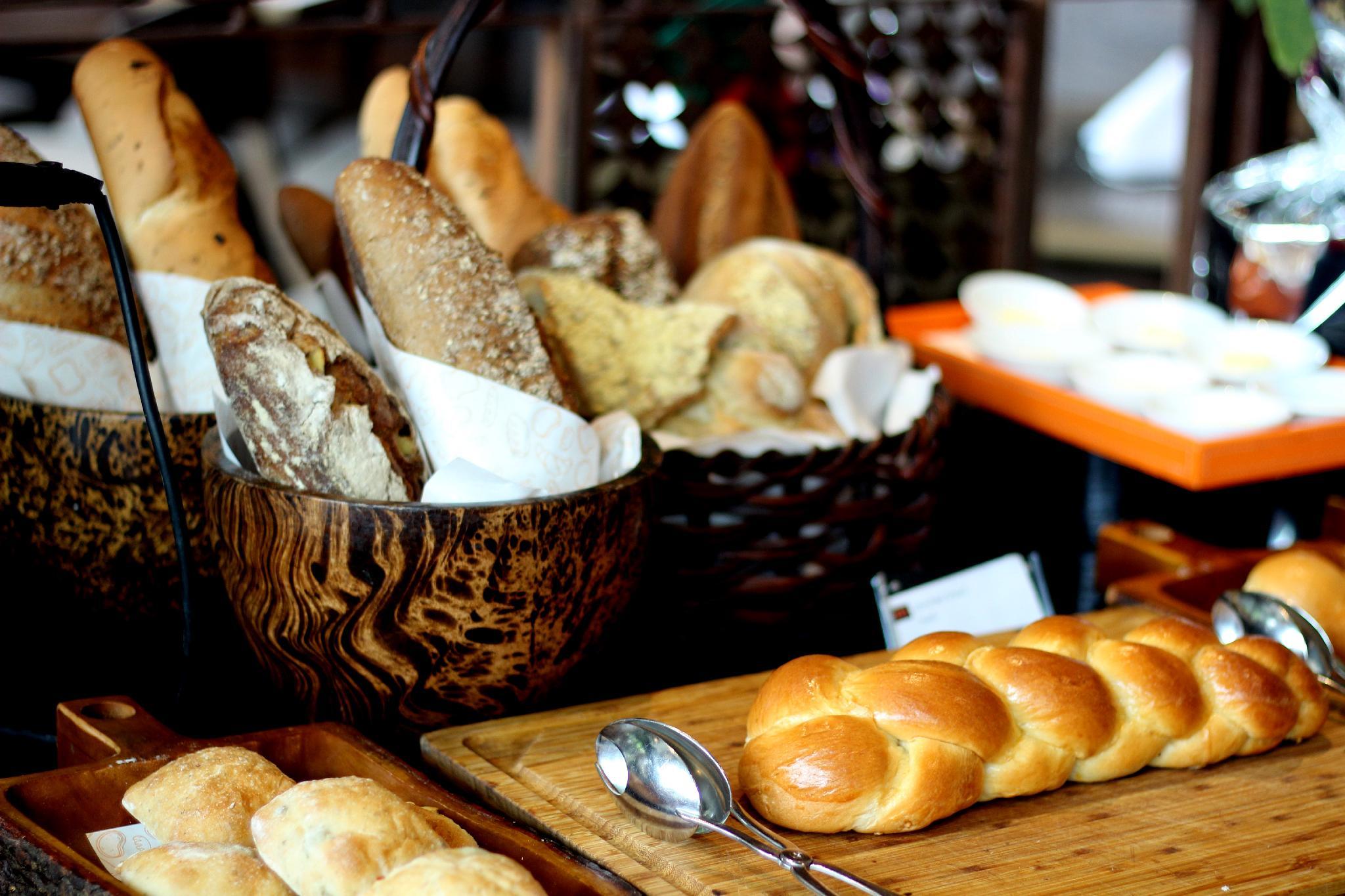 ジュビリー プレステージ ホテル ラチャダーピセーク 写真